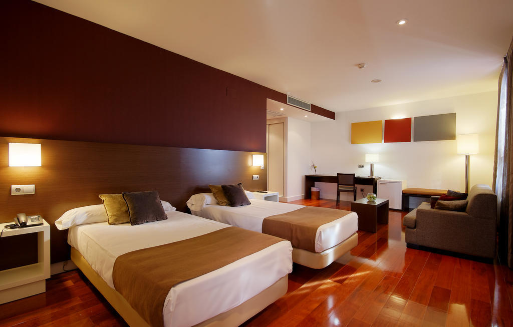 Hotelsefutbol Las Rozas de Madrid Exterior photo