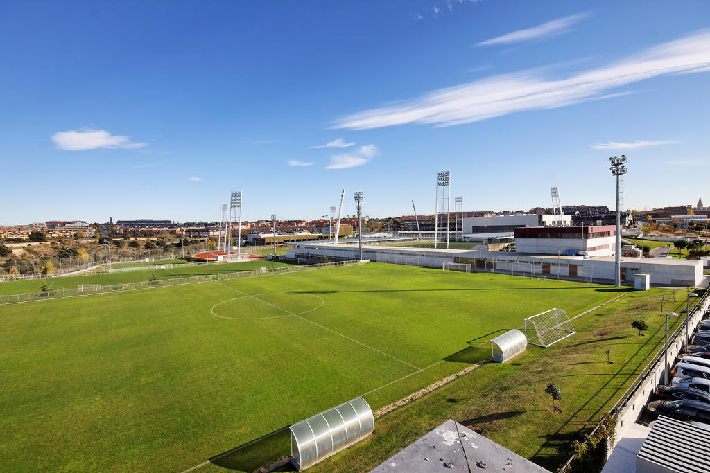 Hotelsefutbol Las Rozas de Madrid Exterior photo